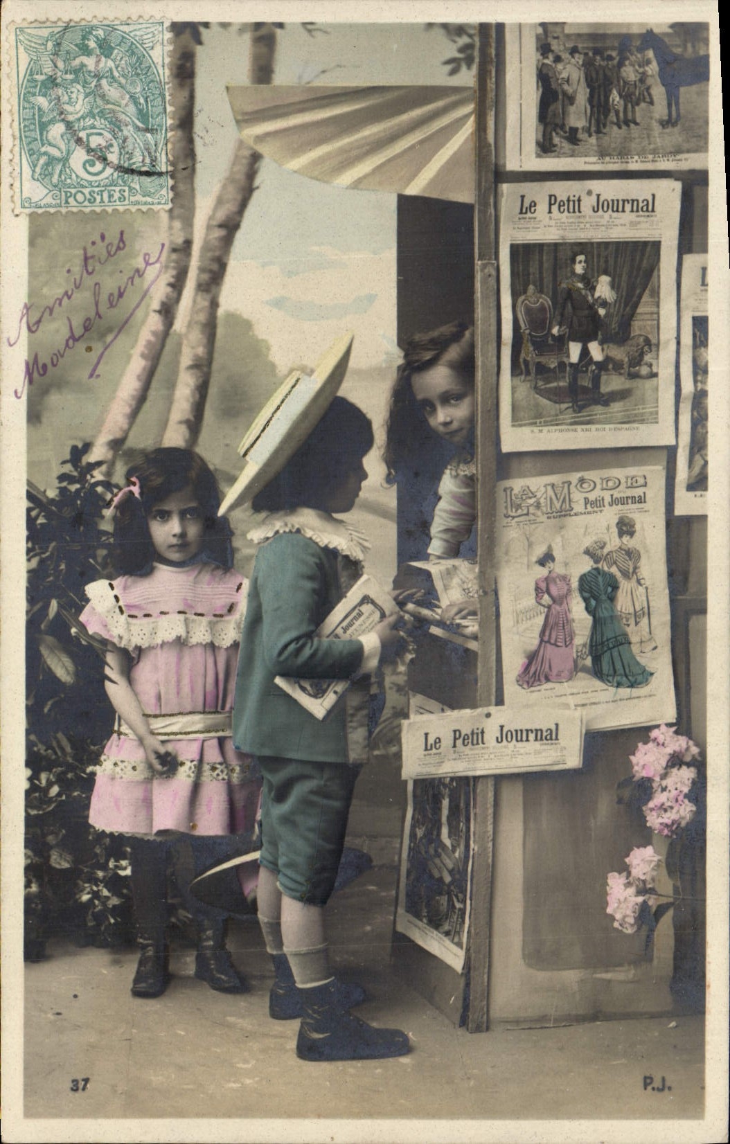CPA Fantaisie Enfants Le Petit Journal