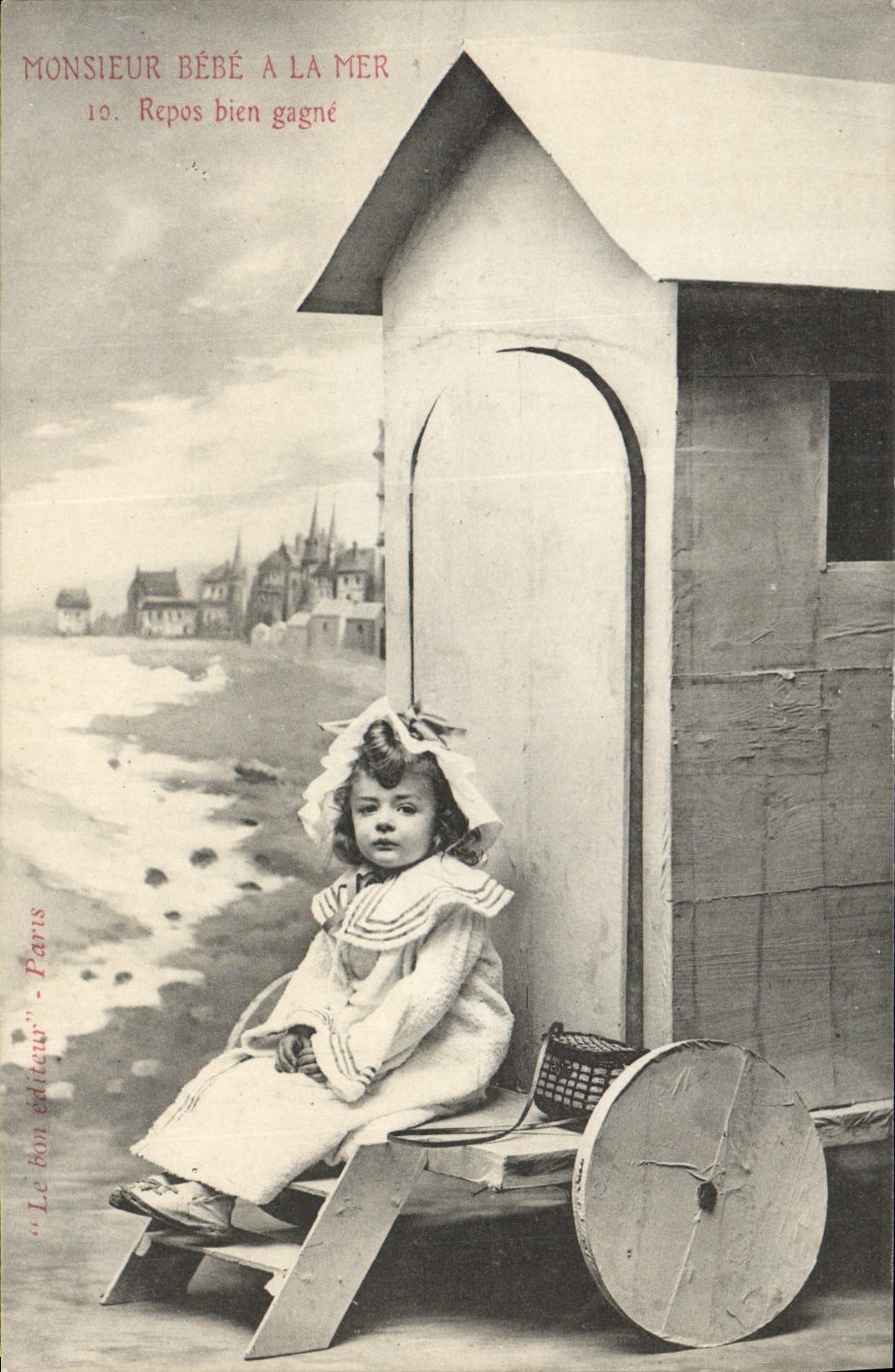 CPA Fantaisie Enfant Monsieur Bebe a la mer Repos bien gagne