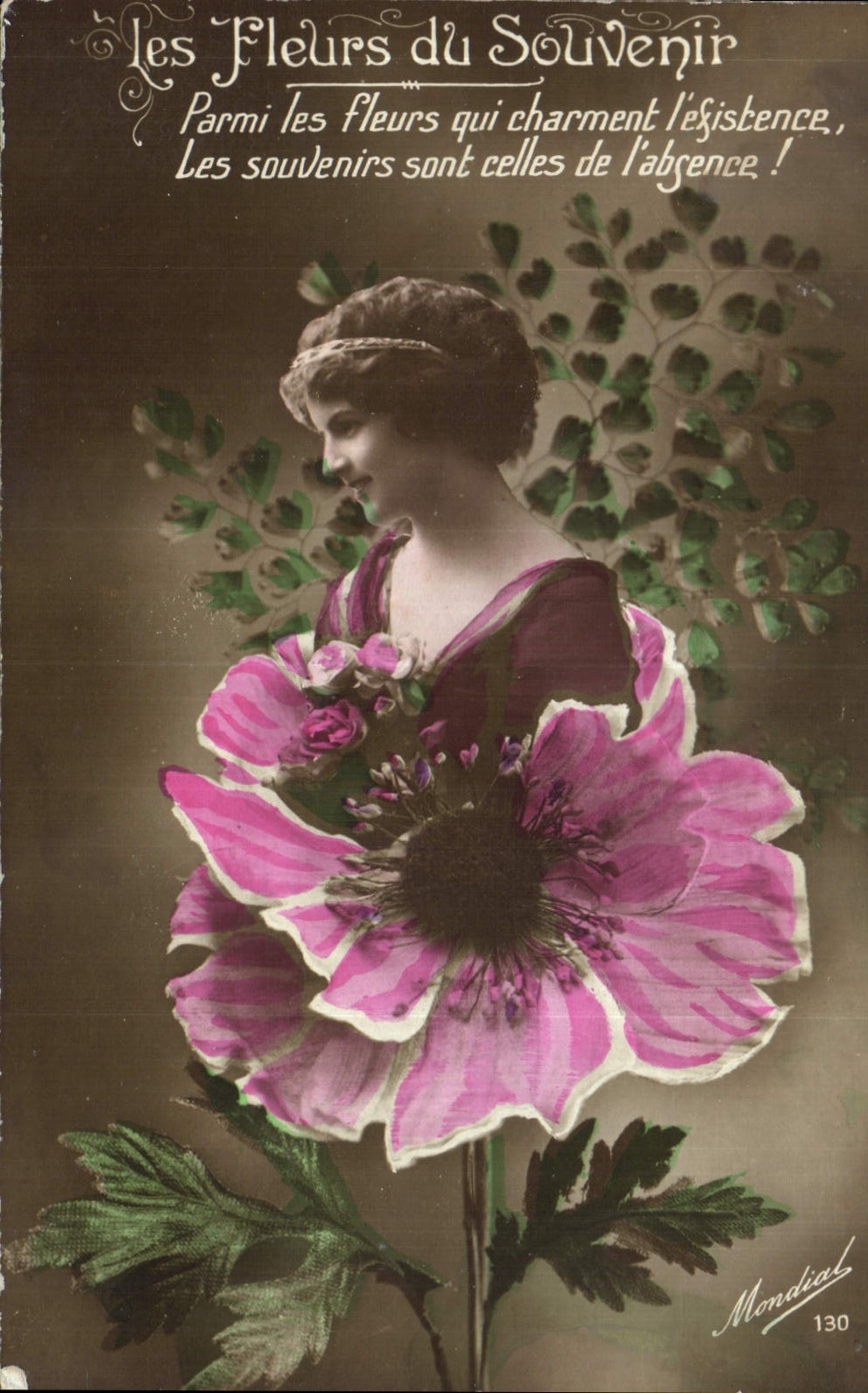 CPA Fantaisie Femme les fleurs su souvenir