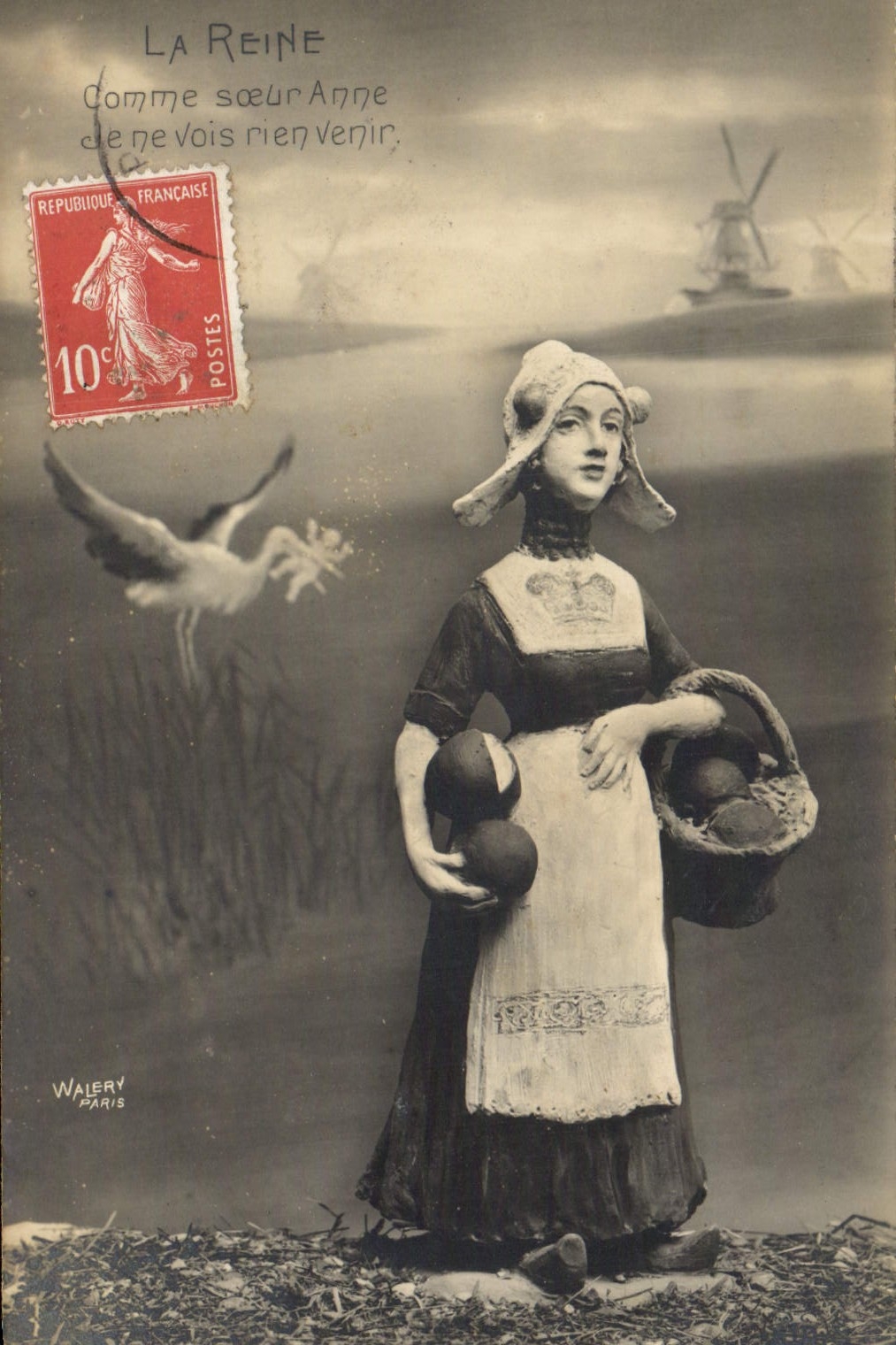 La Reine — Sœur Anne — Walery Paris