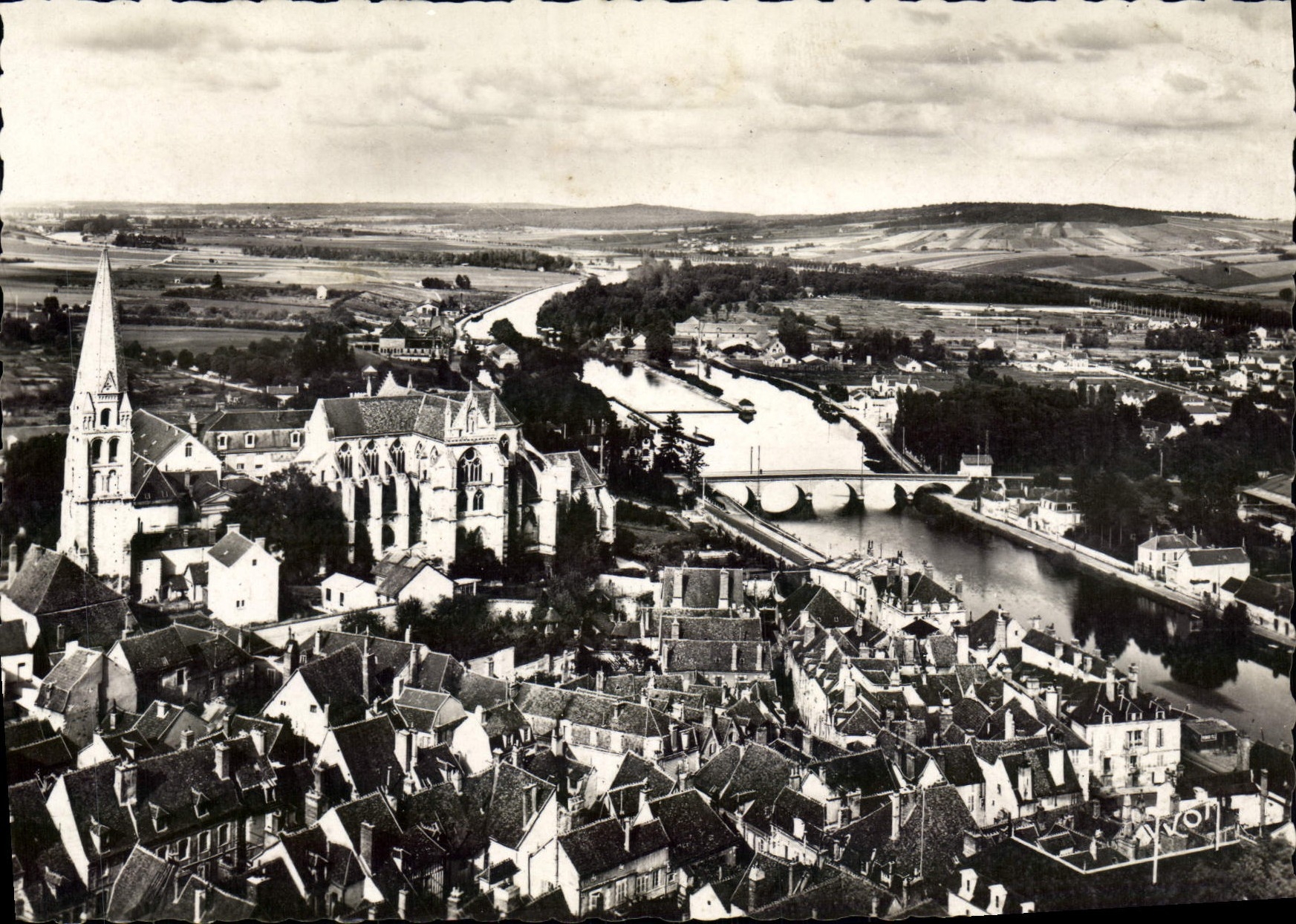 CPM Auxerre Vue Generale Cote est