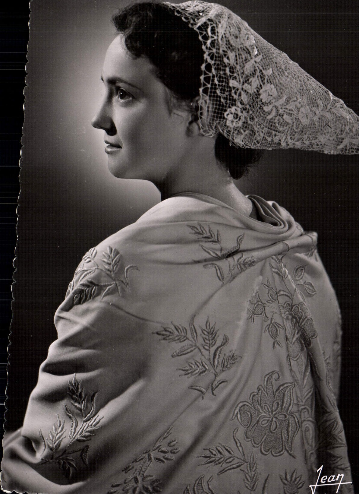 Costume cérémonie de Kerlouan — Finistère — Les Éditions Audierne