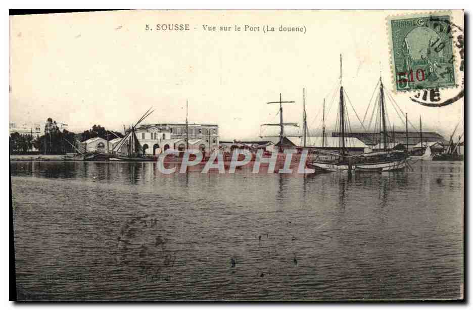 CPA Sousse Vue Sur le Port la douane Bateaux