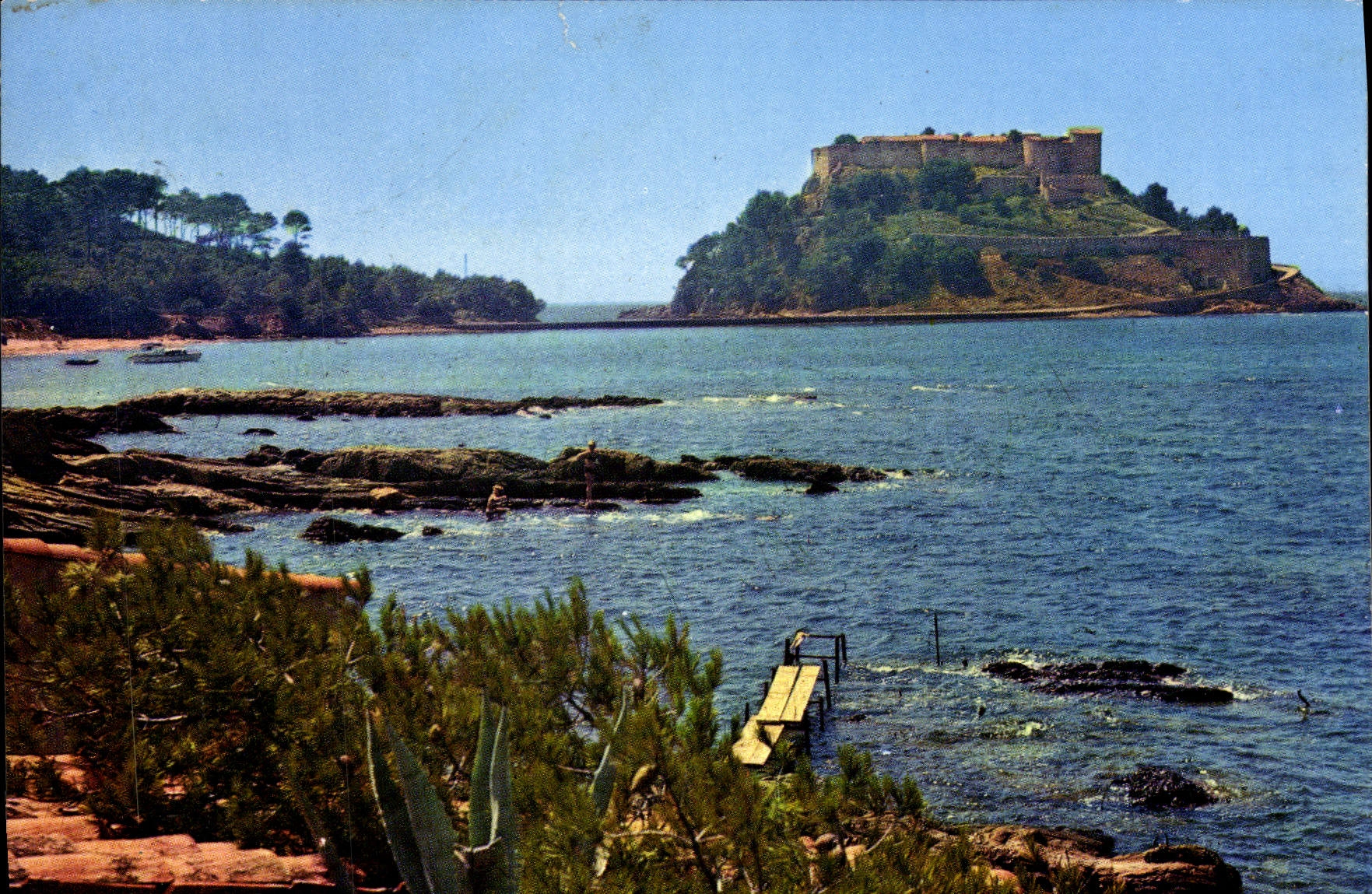 Le Fort de Breganson — Environs du Lavandou — Éditions S.E.P.T. - 35, Bouteillerie