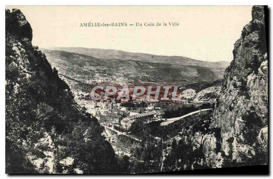 CPA Amelie les Bains Un Coin de la Ville 