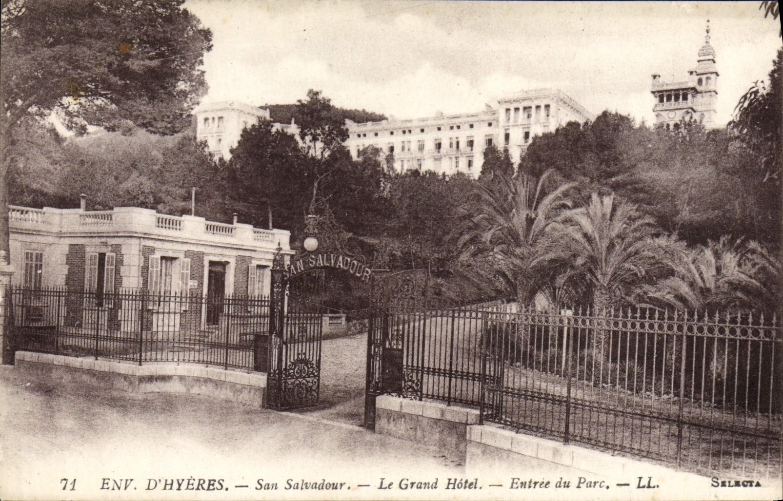 CPA Env d'Hyeres San Salvadour Le Grand Hotel Entree du Parc 