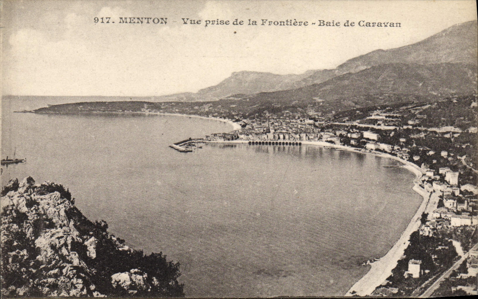 CPA Menton Vue prise de la Frontiere Baie de Caravan 