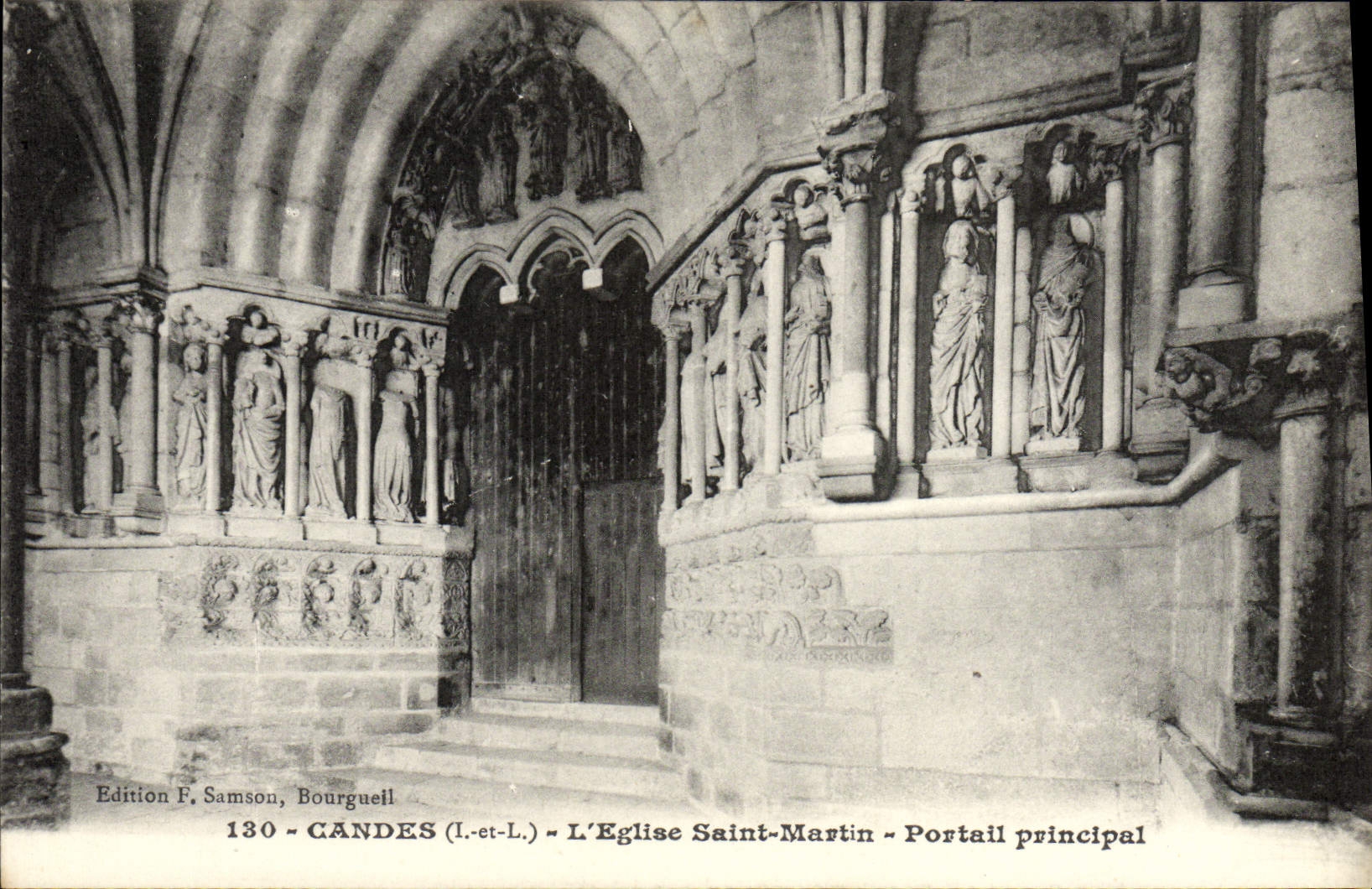 CPA Candes L'Eglise Saint Martin Portail Principal 