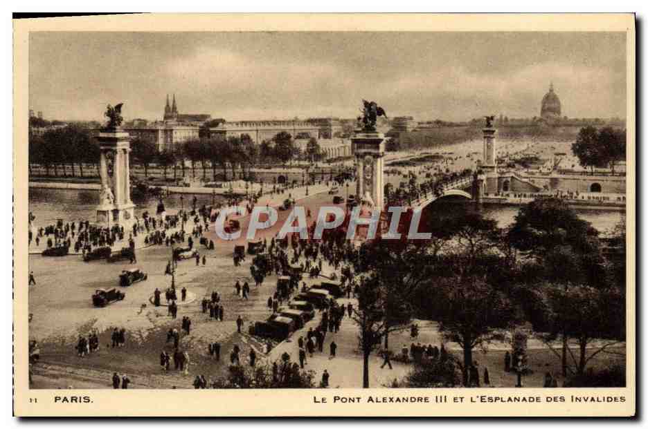 CPA Paris Le Pont Alexandre lll et l'Esplanade des Invalides 
