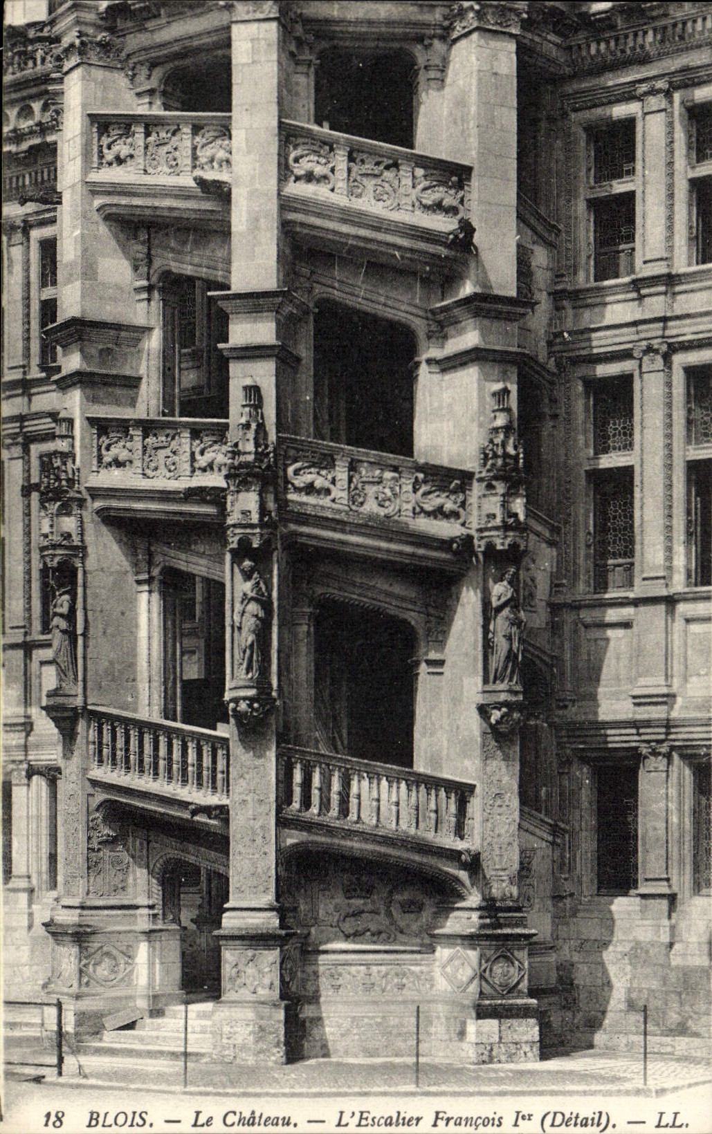 Blois — Le Château — L'Escalier François Ier (Détail) — LL. — N° 18