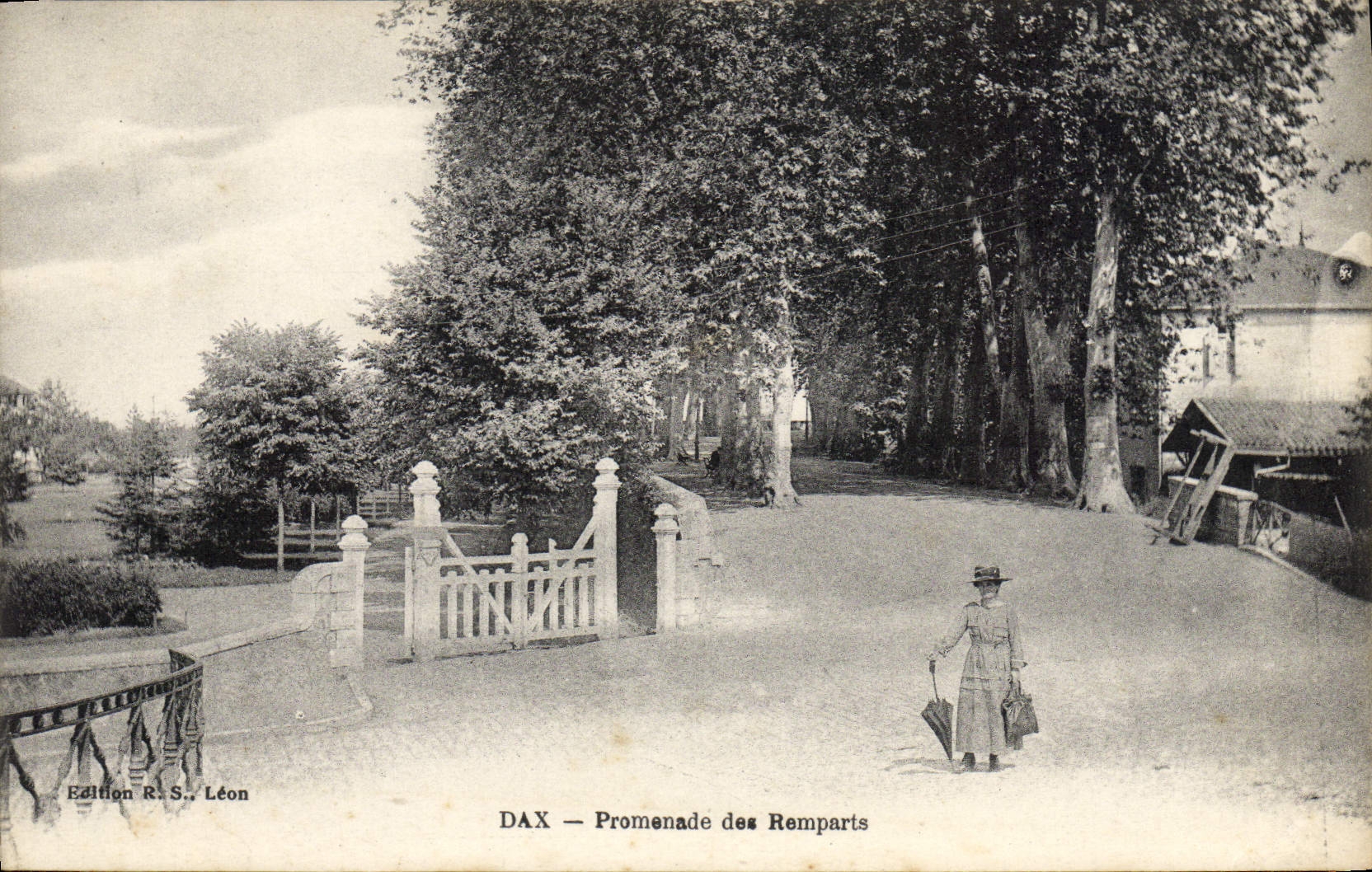 CPA Dax Promenade Des Remparts