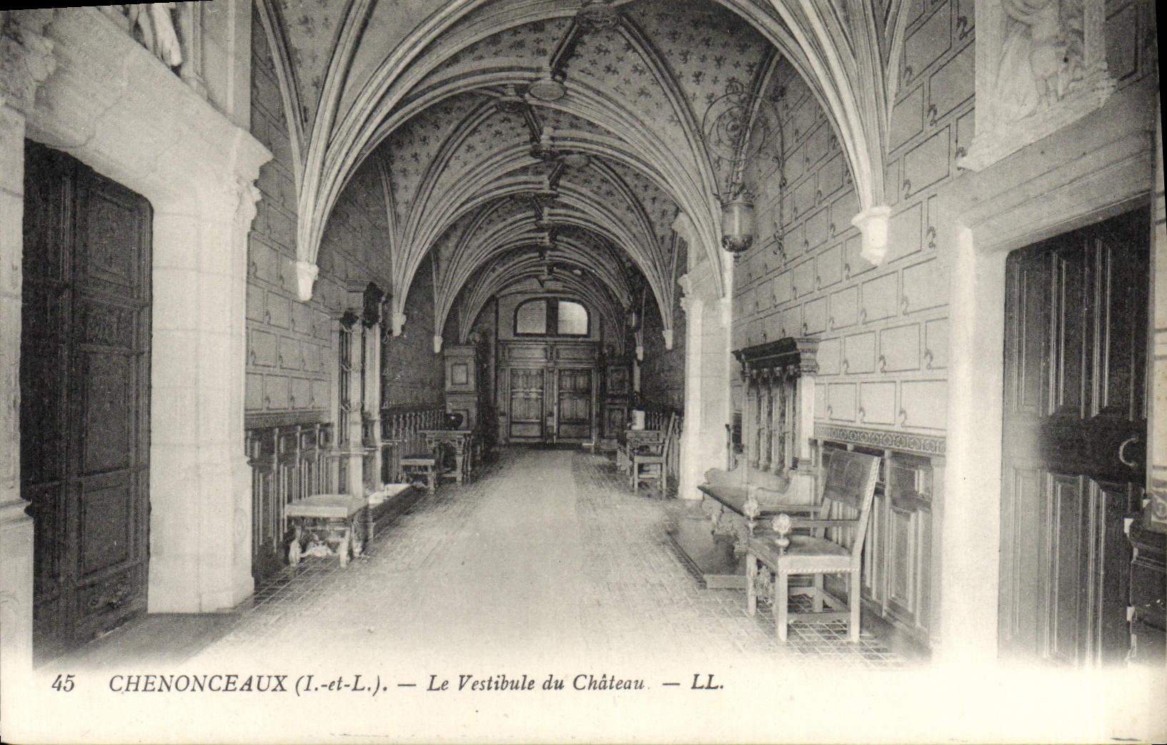 CPA Chenonceaux Le Vestibule Du Chateau