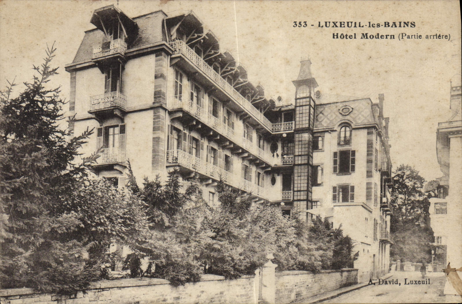 LUXEUIL-les-BAINS — Hôtel Modern (Partie arrière) — A. David, Luxeuil