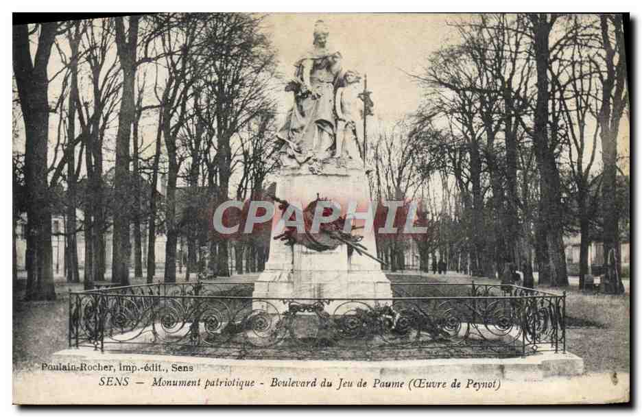 SENS — Monument patriotique — Boulevards du Jeu de Paume (Œuvre de Peynot)
