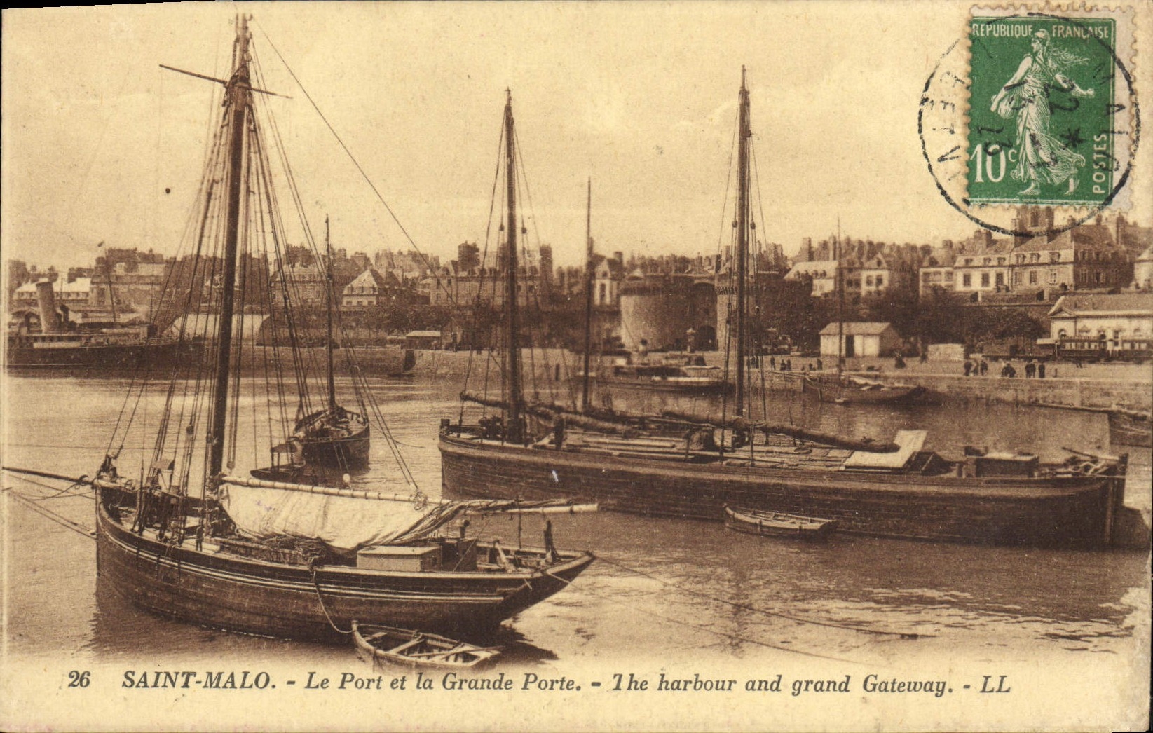 SAINT-MALO - Le Port et la Grande Porte - The harbour and grand Gateway - LL
