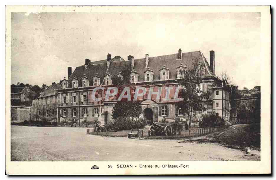 CPA Sedan Entree du Chateau Fort