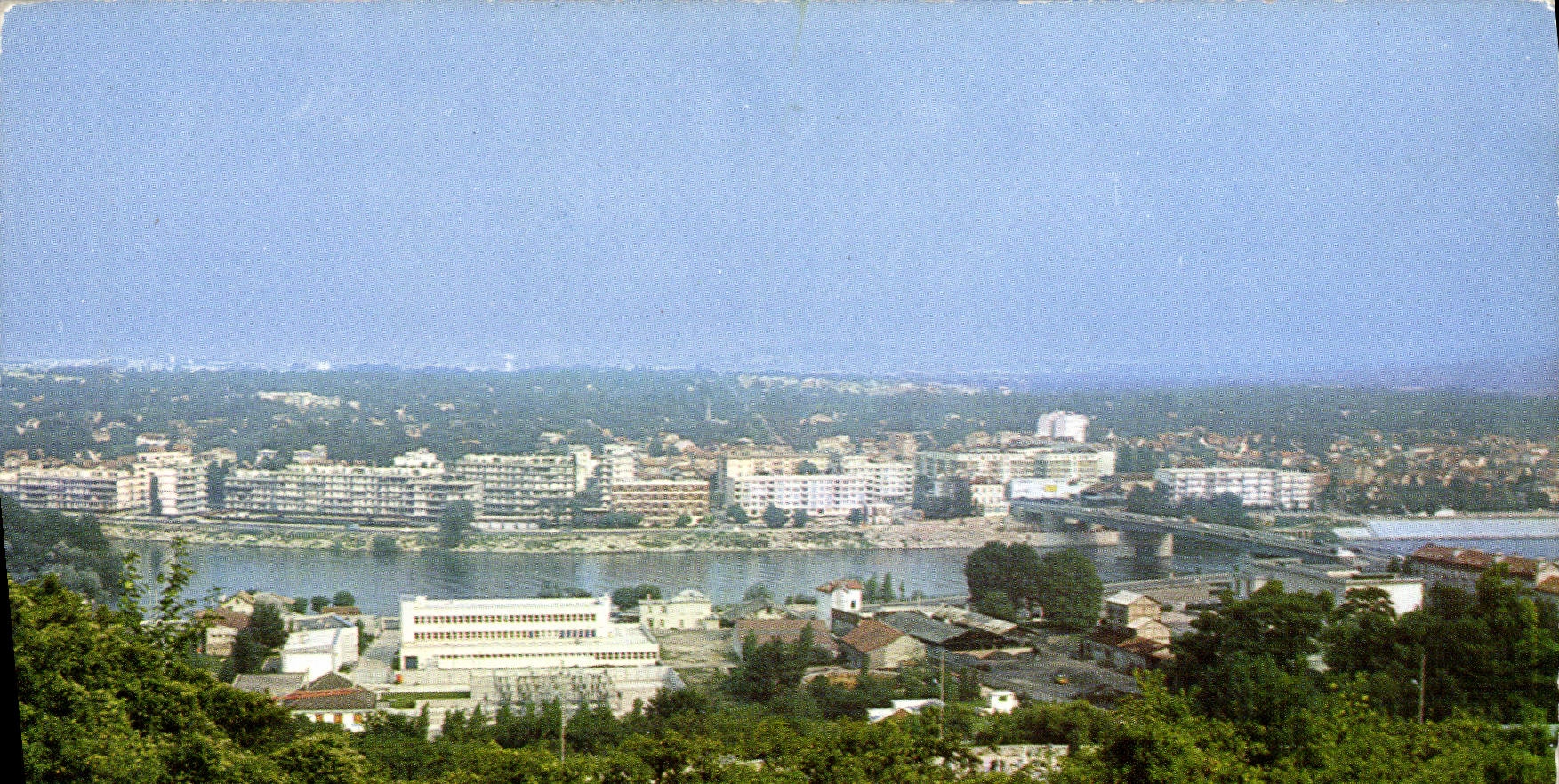 Saint-Germain-en-Laye — Vue sur le Pont du Pecq — Éditions Dyna-Paris
