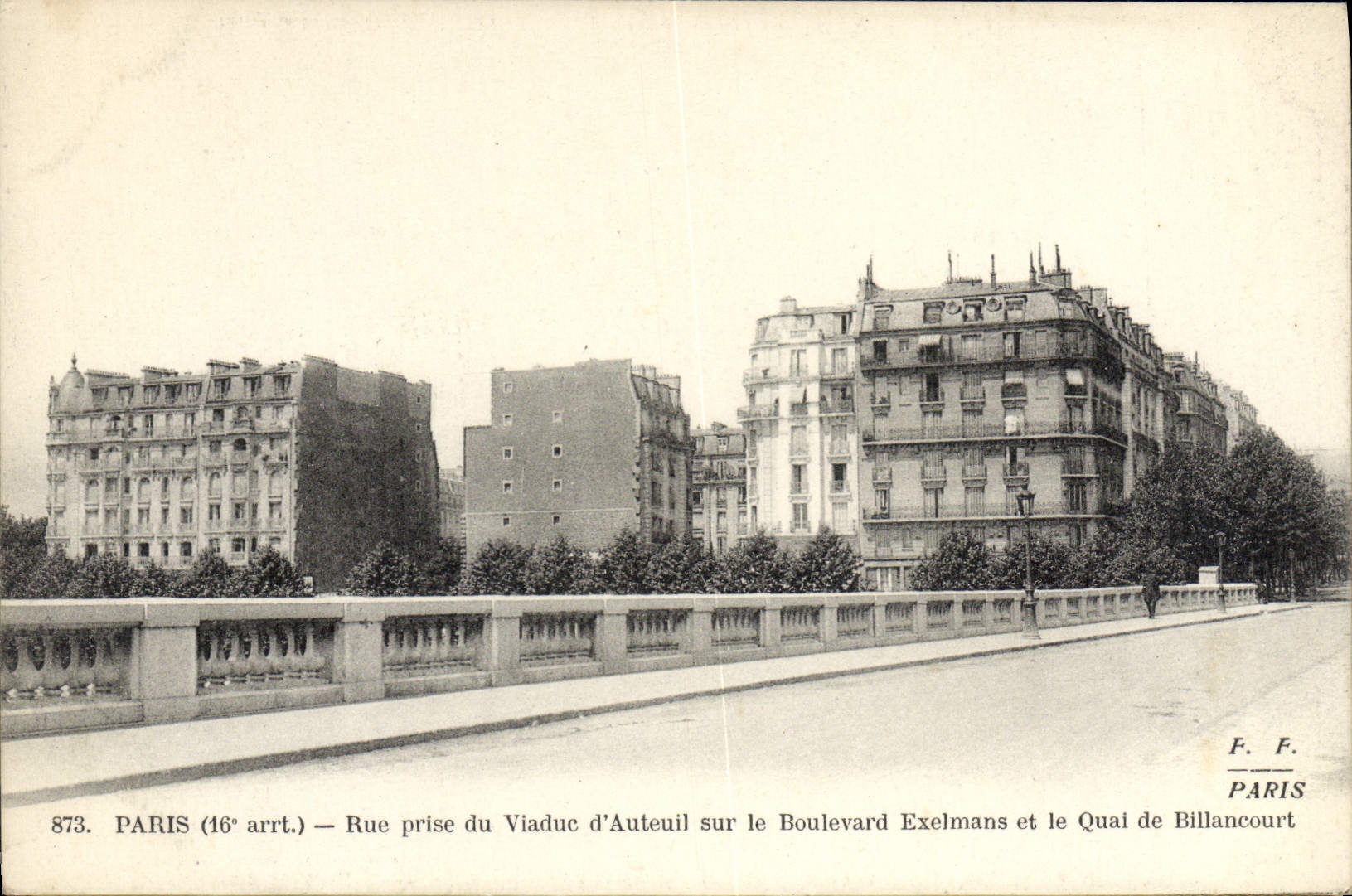 CPA Paris Rue Prise Du Viaduc D'Auteuil sur le boulevard Exelmans et le quai de Billancourt