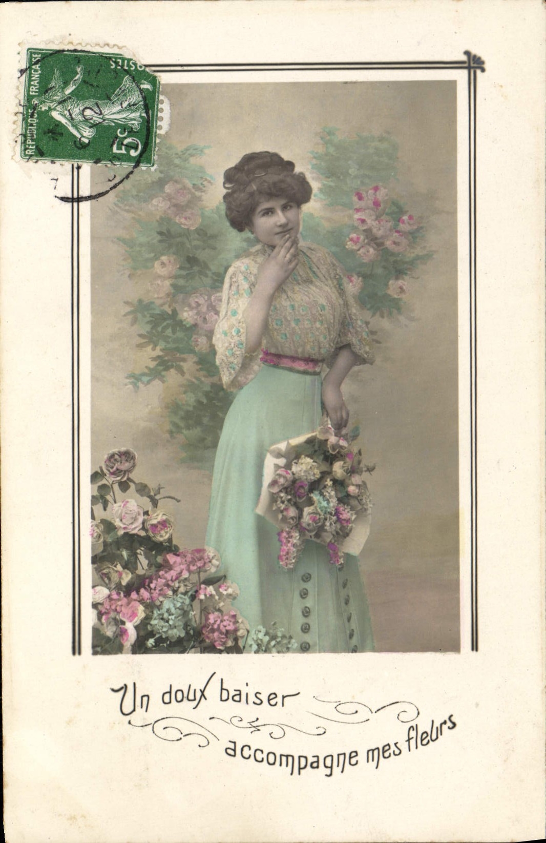 Mujer con ramo de flores — texto impreso y manuscrito — editor G. Pater