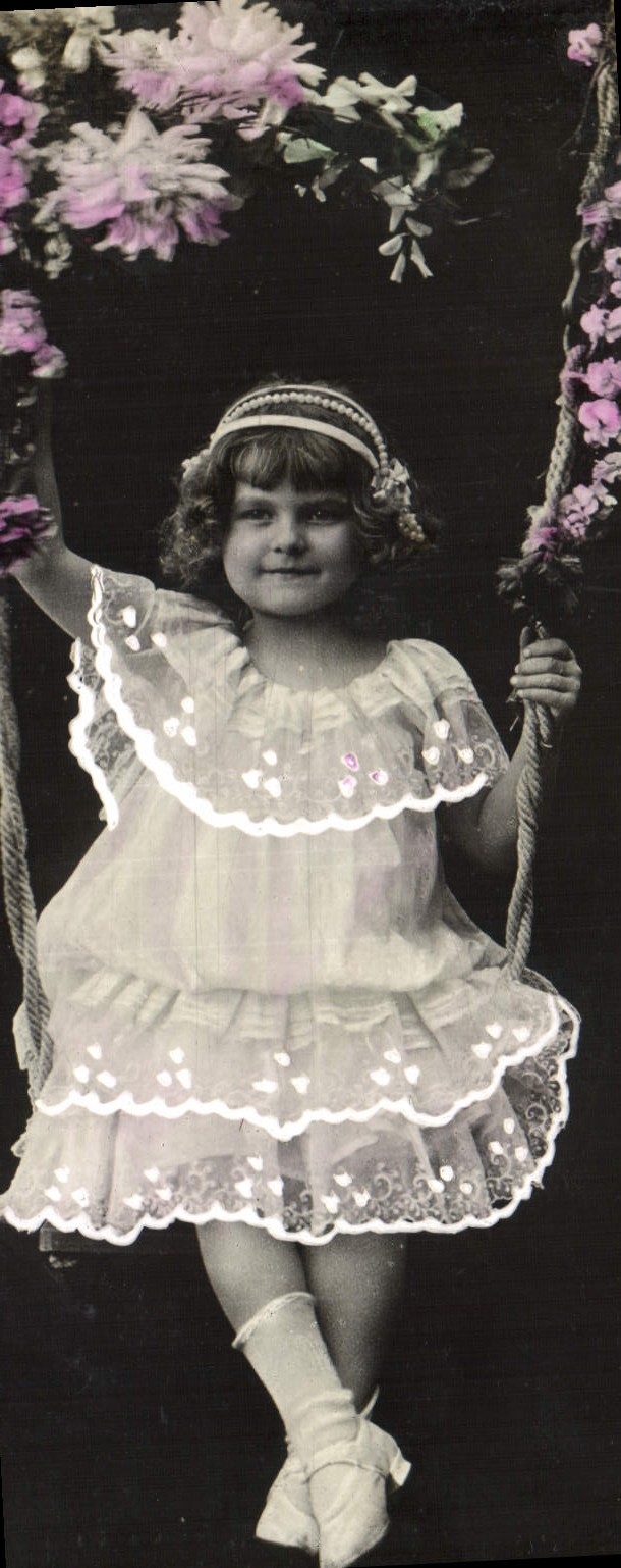 CPA Fantaisie Enfant Balancoire