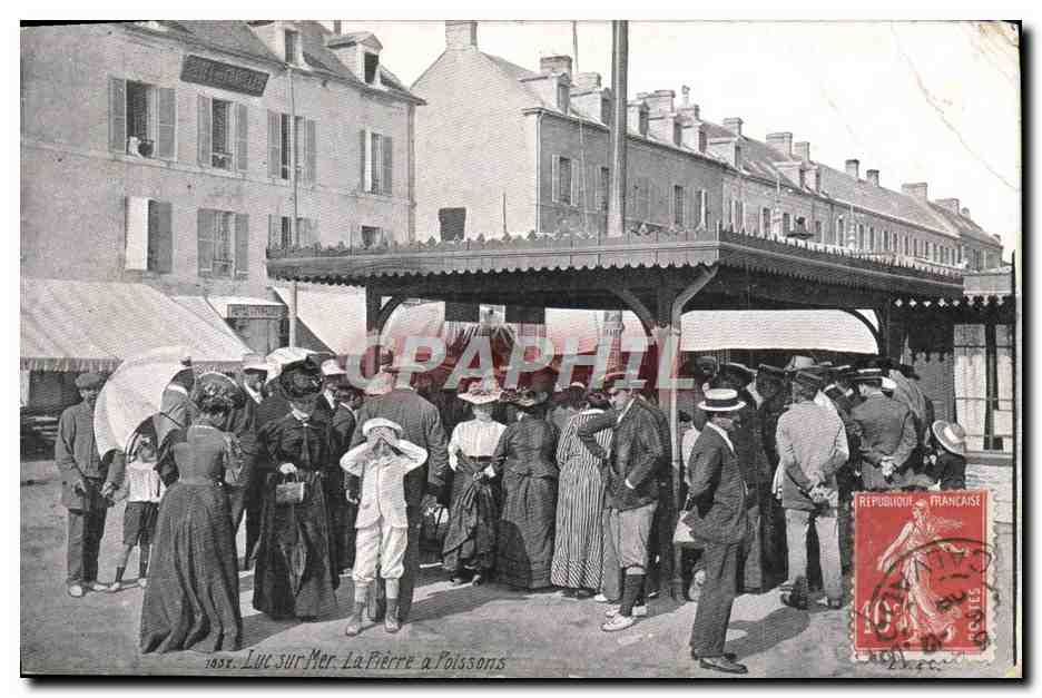 CPA Luc sur Mer La Pierre A Poissons