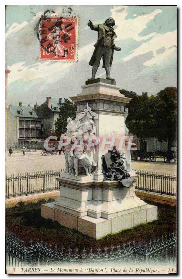 Tarbes — Le Monument à 'Danton', Place de la République — LL.
