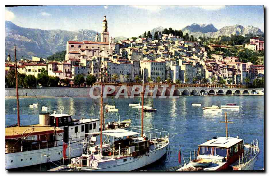 CPM Les Sites Merveilleux De La Cote D'Azur Menton La vieille ville vue du port 
