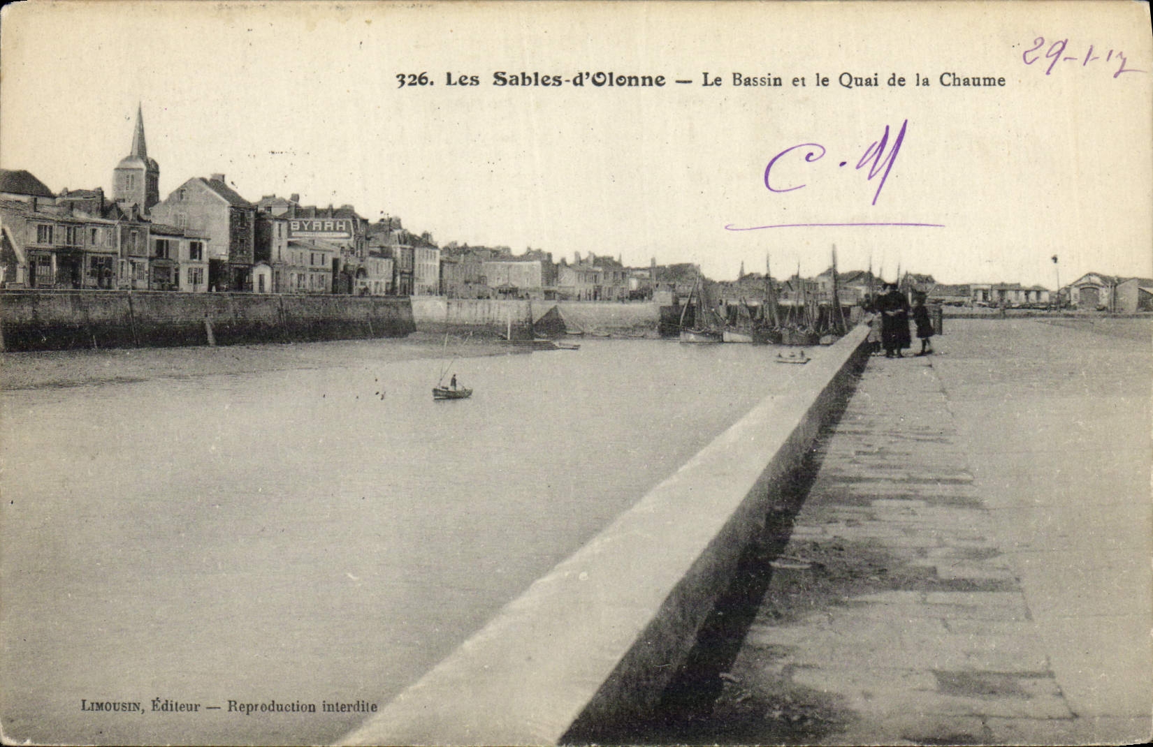 CPA Les Sables D'Olonne Le Bassin Et Le Quai De La Chaume