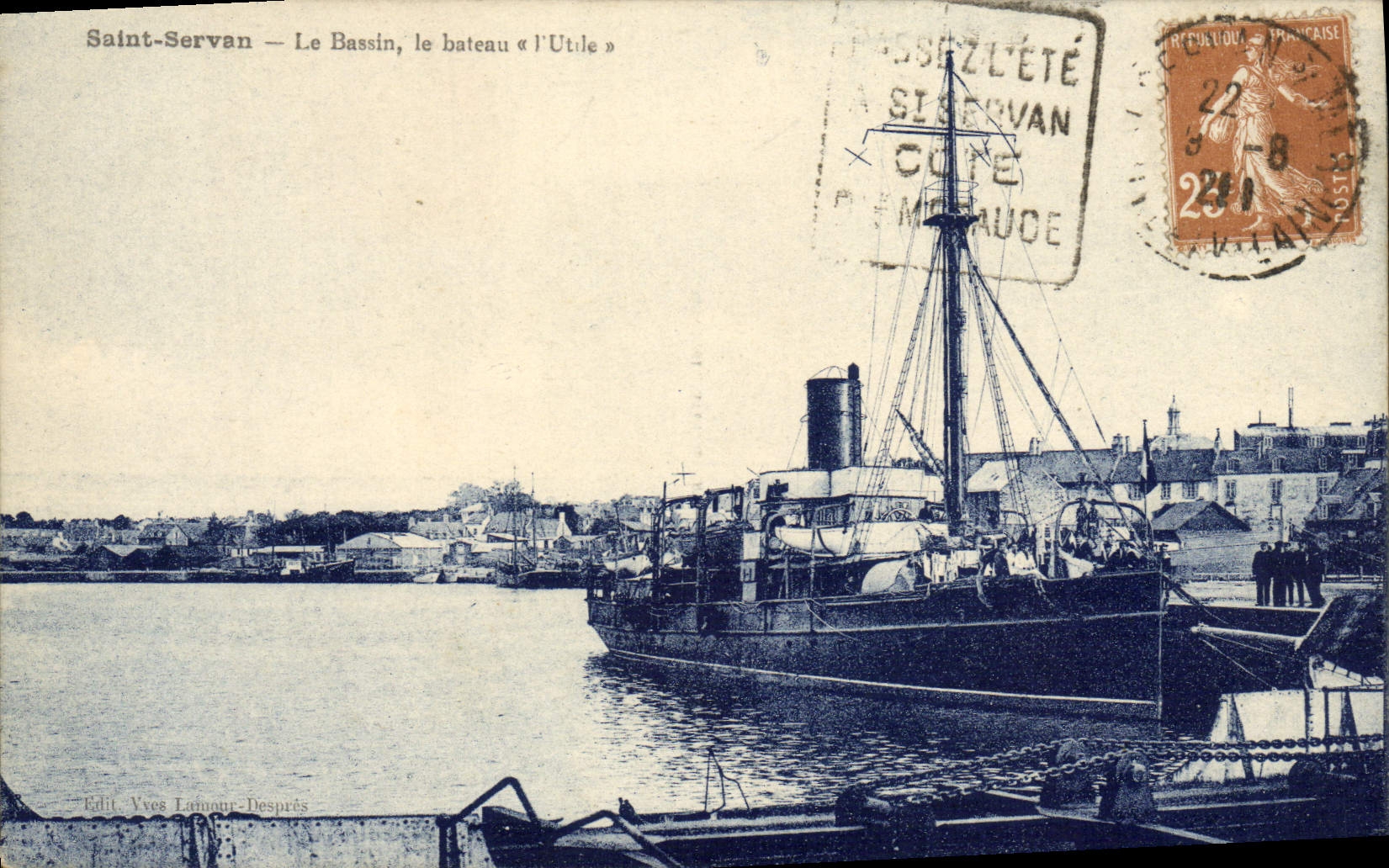 CPA Saint Servan Le Bassin Le Bateau L'Utile 