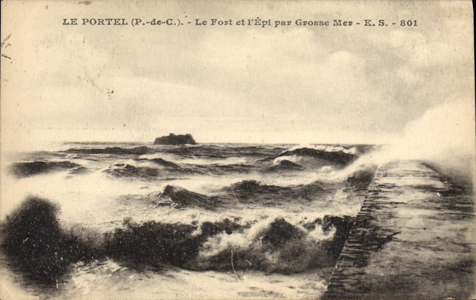 CPA Le Portel Le Fort Et I'Epi Par Grosse Mer