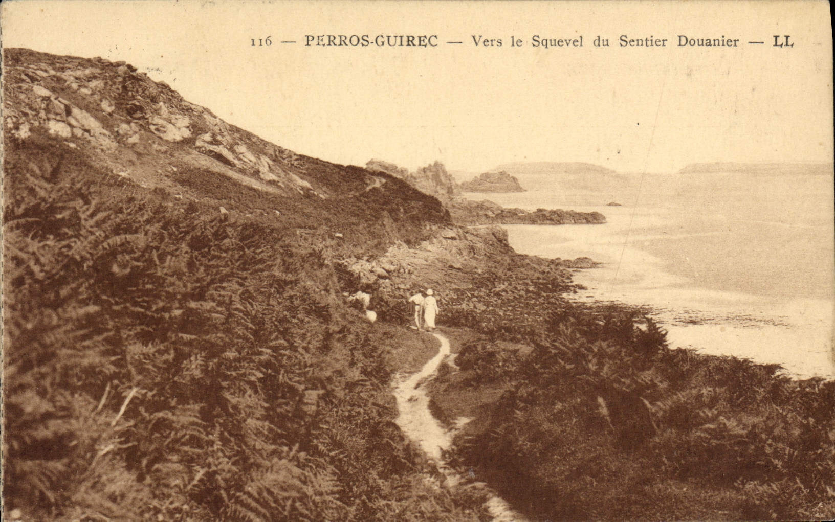 Perros-Guirec — Vers le Squevel du Sentier Douanier — LL