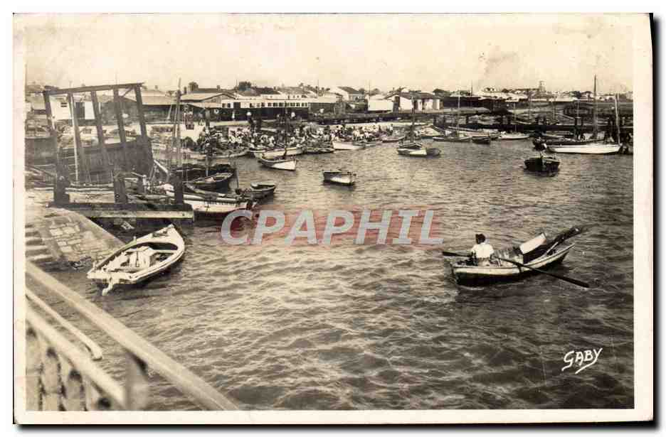 CPA L'Aiguillon Sur Mer Vue Generale Du Port