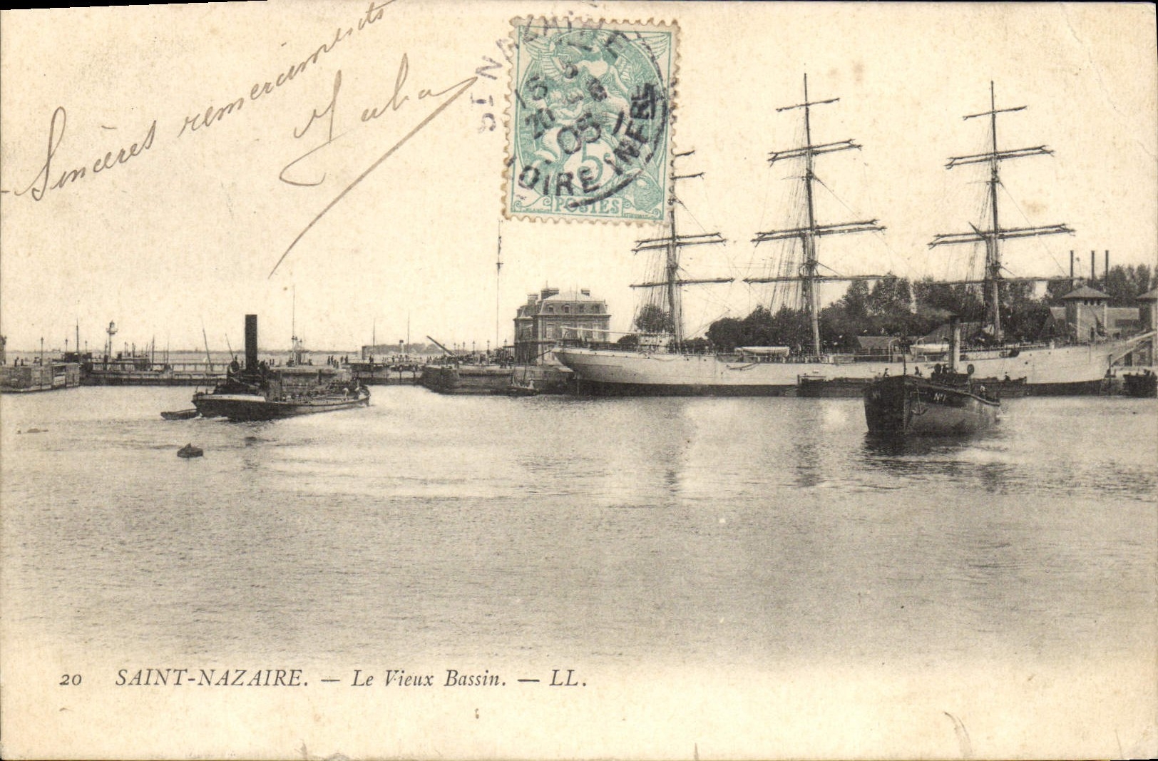 CPA Saint Nazaire Le Vieux Bassin Bateaux