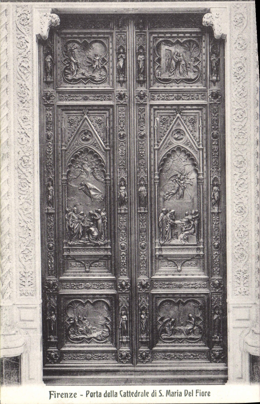 CPA Firenze Porta Dalla Cattedrale di S Maria Del Fiore
