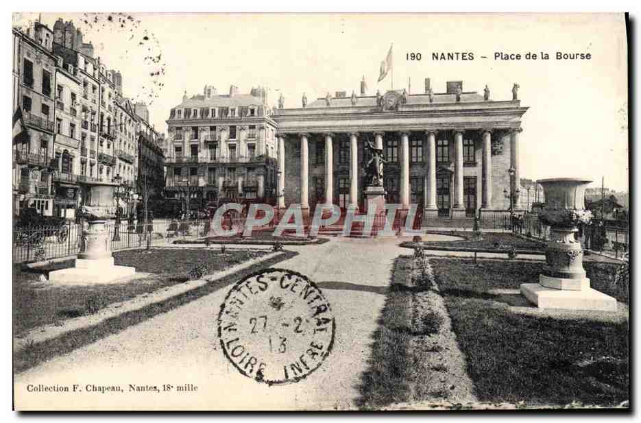 CPA Nantes Place De La Bourse