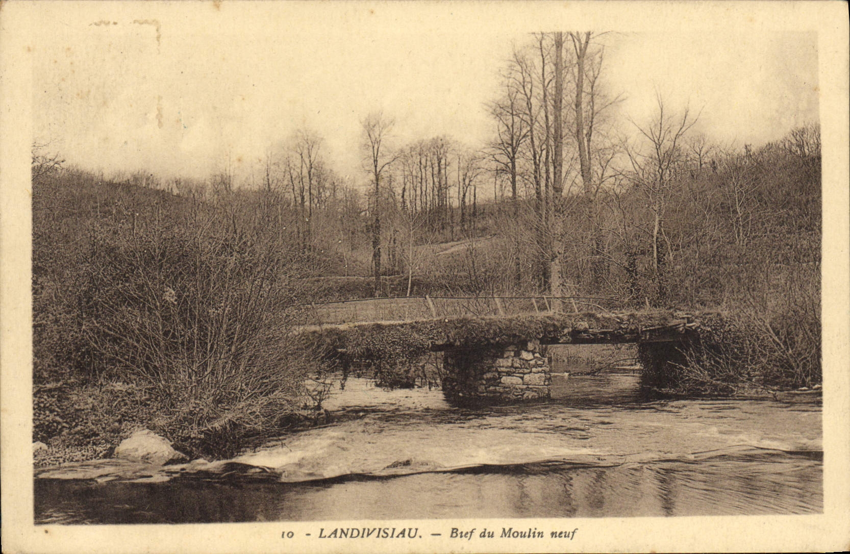 CPA Landivisiau Bief Du Moulin Neuf