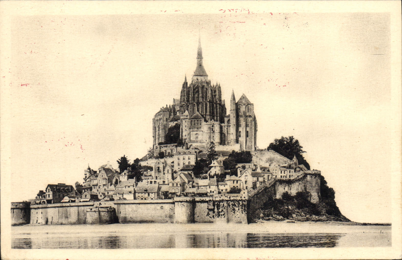 CPA Abbaye Du Mont Saint Michel Vue Generale Face Est