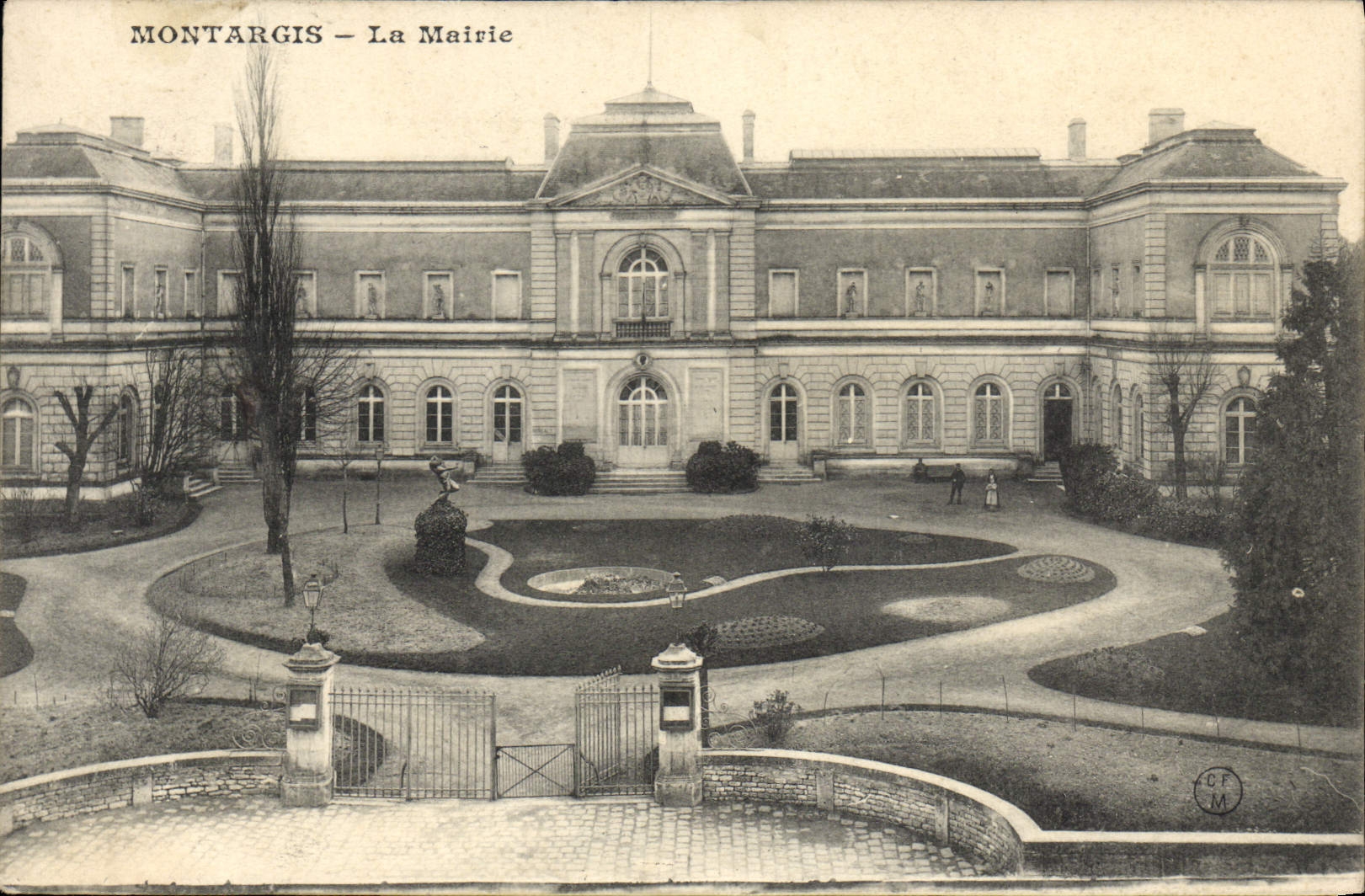 CPA Montargis La Mairie