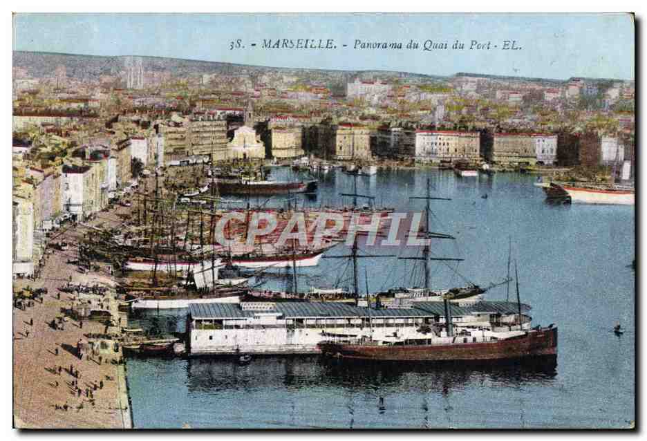 CPA Marseille Panorama du quai du port Bateaux