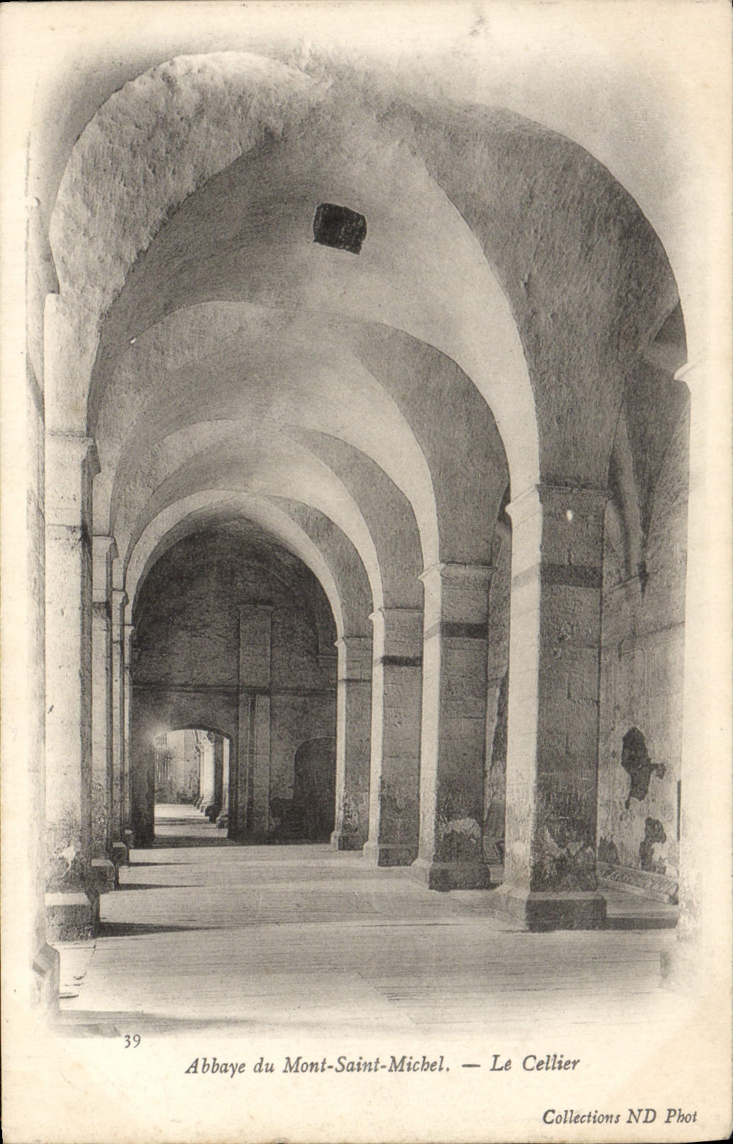 Abbaye du Mont-Saint-Michel — Le Cellier — Collections ND Phot
