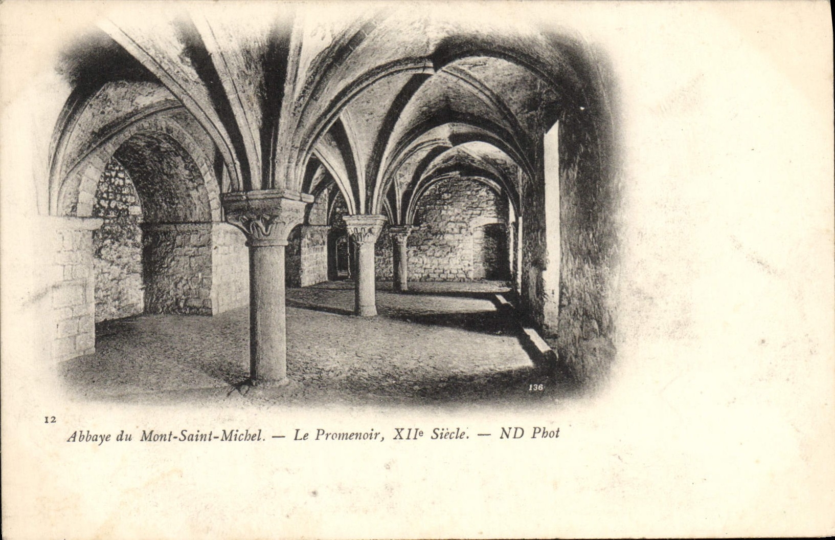 Abbaye du Mont-Saint-Michel — Le Promenoir, XIIe Siècle — ND Pbot