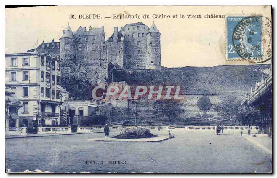 CPA Dieppe Esplanade Du Casino Et Le Vieux Chateau