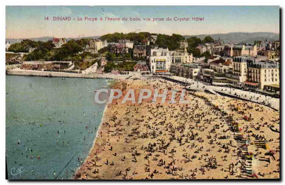 Dinard - La Plage à l'heure du bain, vue prise du Crystal Hôtel