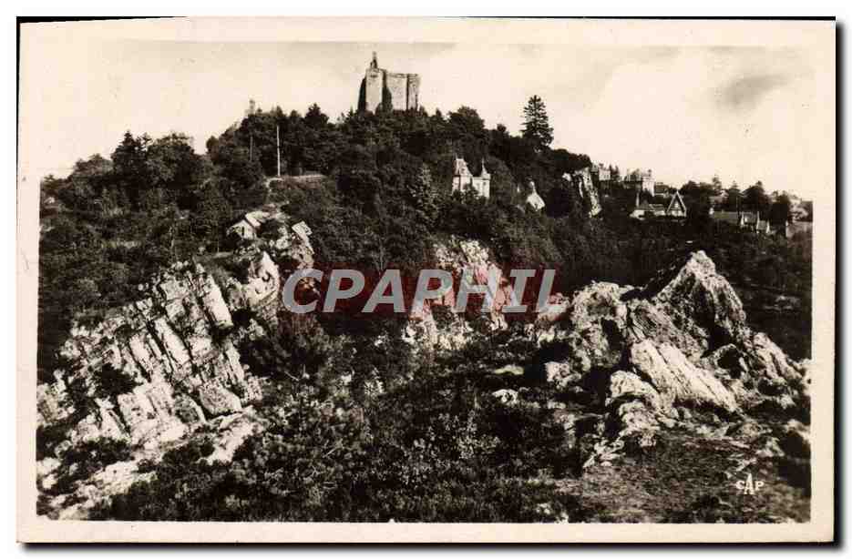 CPM Domfront Le Donjon Vue Du Tertre Ste Anne
