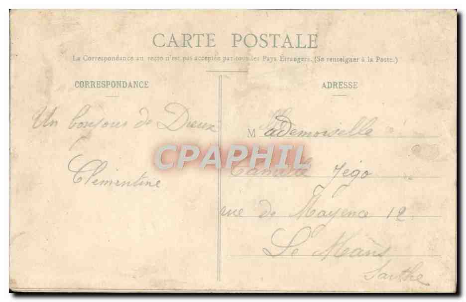 CPA Dreux La Chapelle Saint Louis Et I'Entree du caveau de Penthievre de Bourbon — Reverso