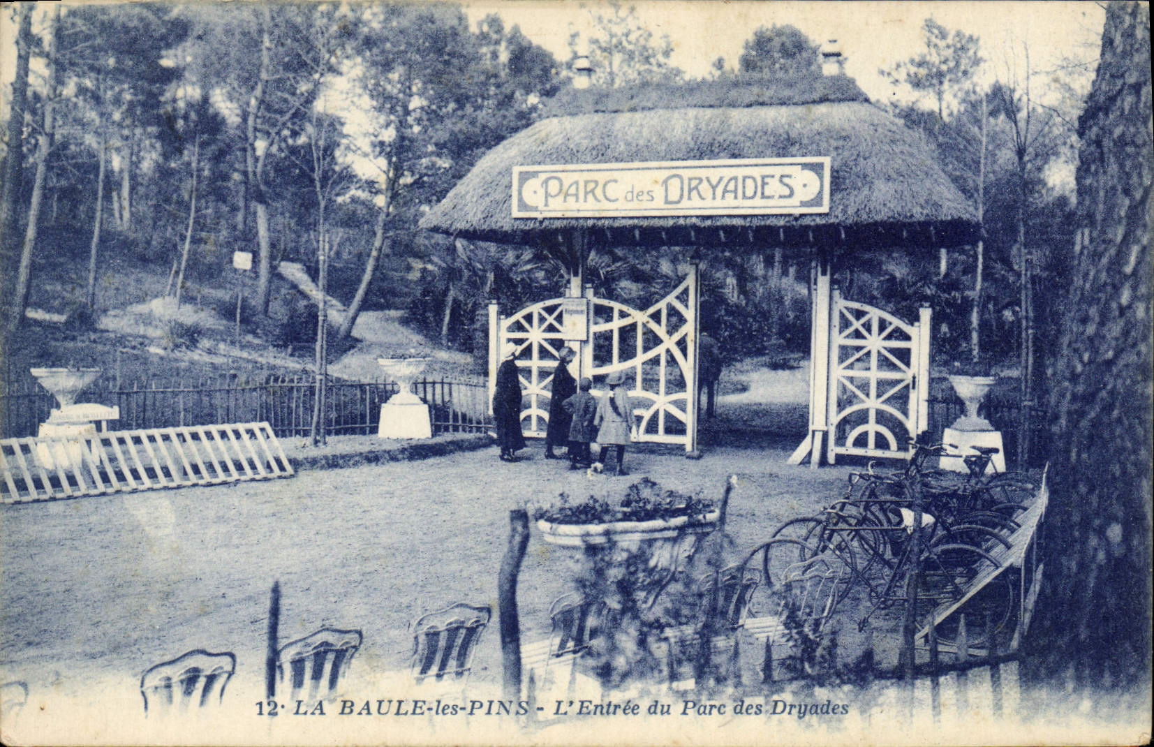 CPA La Baule Les Pins L'Entree Du Parc Des Dryades