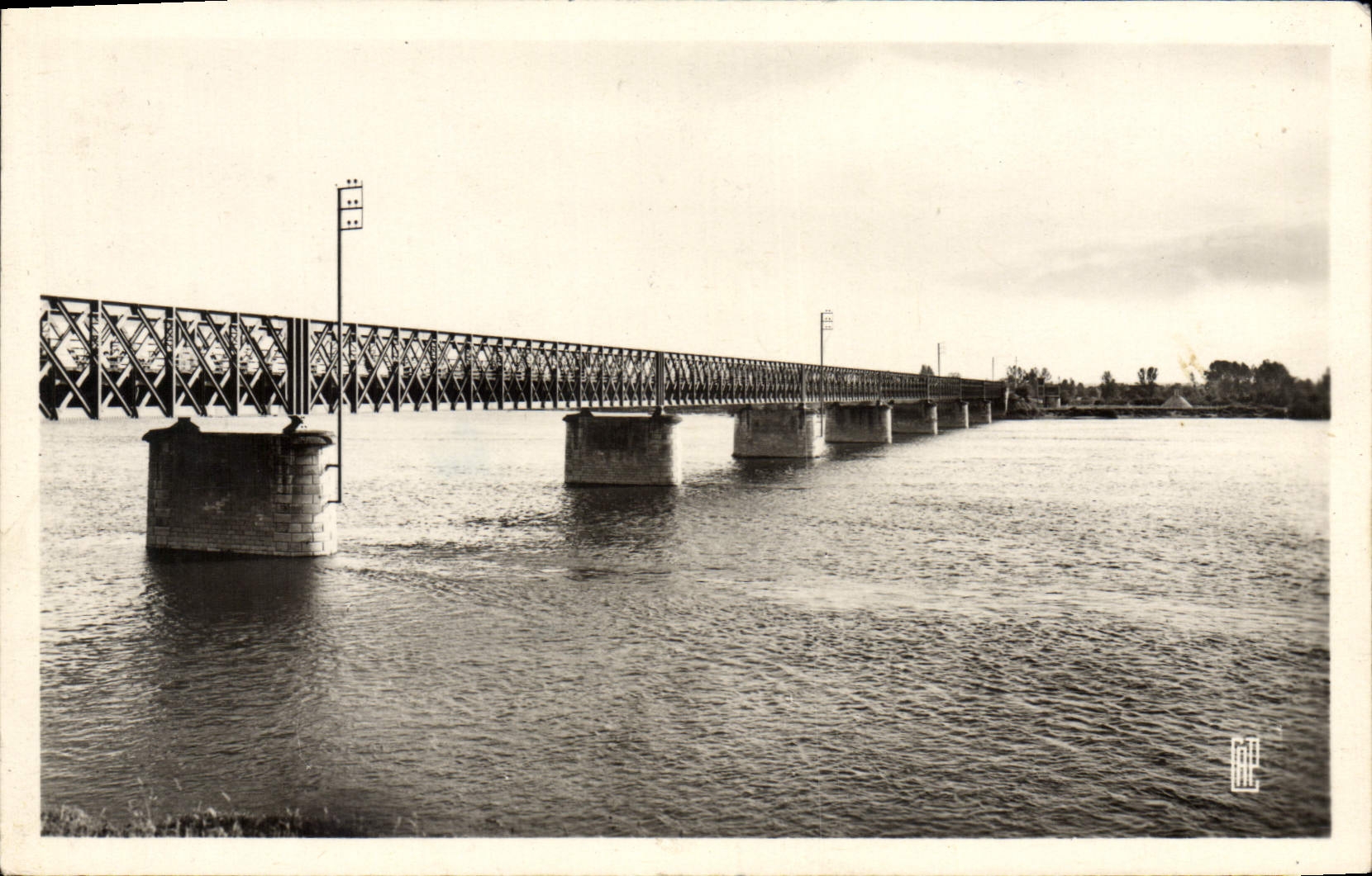CPM Pouilly Sur Loire Le Grand Pont Cachet Daguin