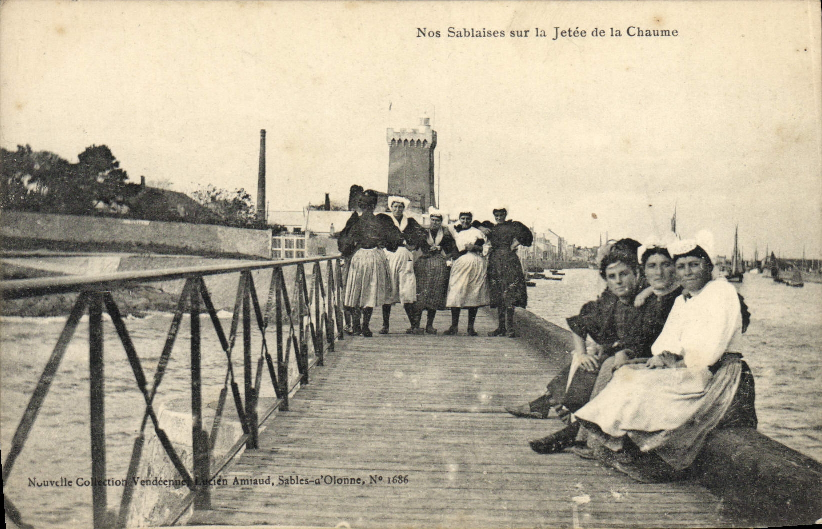 Nos Sablaises sur la Jetée de la Chaume — Sables-d'Olonne, Lucien Amiaud, N° 1686