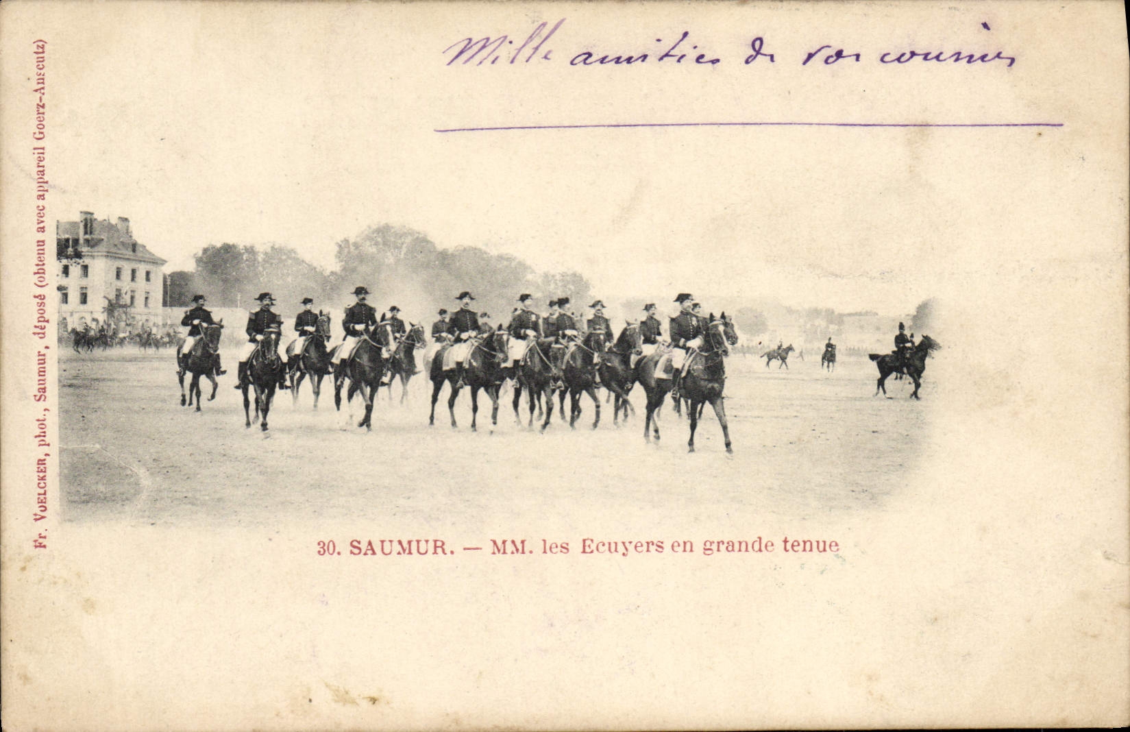 CPA Saumur MM les Ecuyers En Grande Tenue