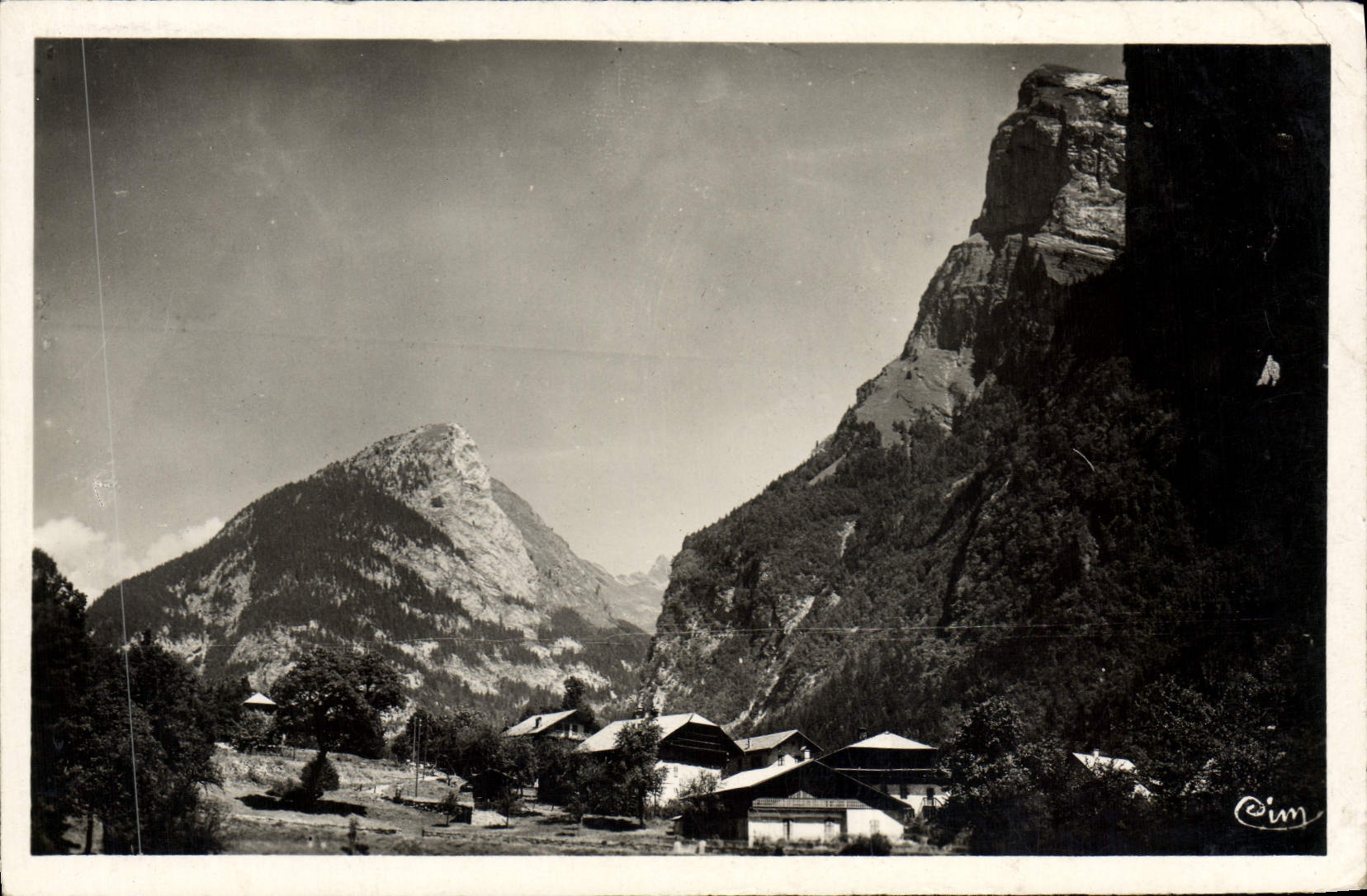 Samoëns (Haute-Savoie) — Le Chêne et des Moulin — éditeur Cim